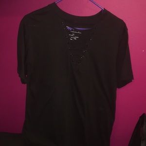 🖤SEXY CROSS V-NECK TEE🖤